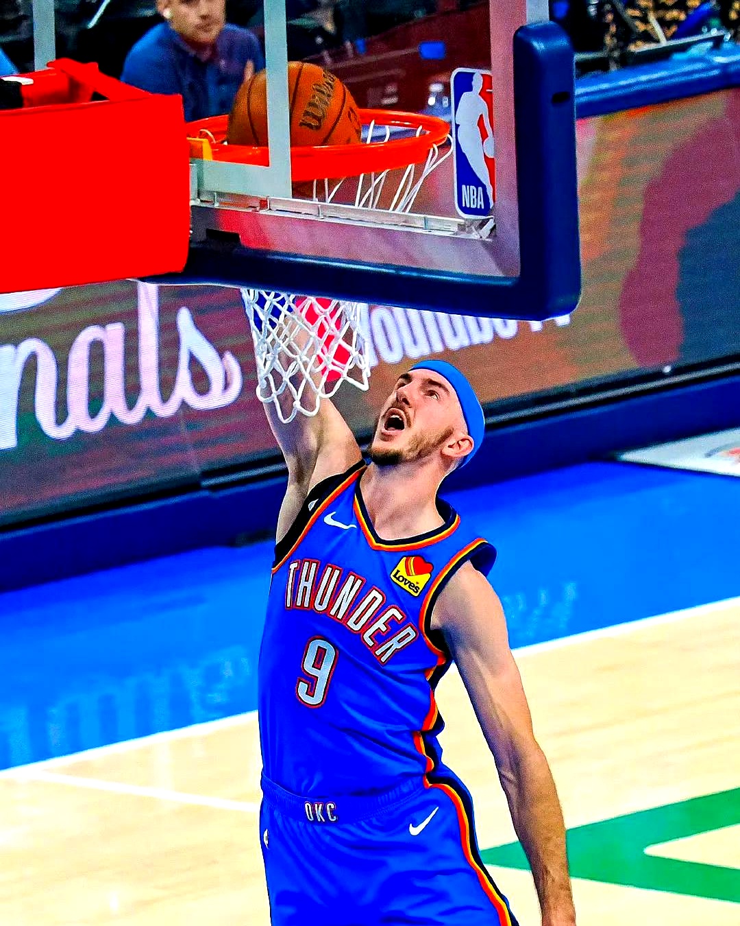 网站-关于赛前俄克拉荷马雷霆回应争议——法国杯节点到来，信心回归，轮换策略成焦点的信息-网站